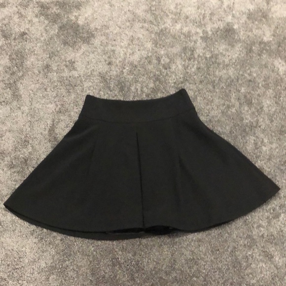 Women’s Express flare skirt - Picture 2 of 6